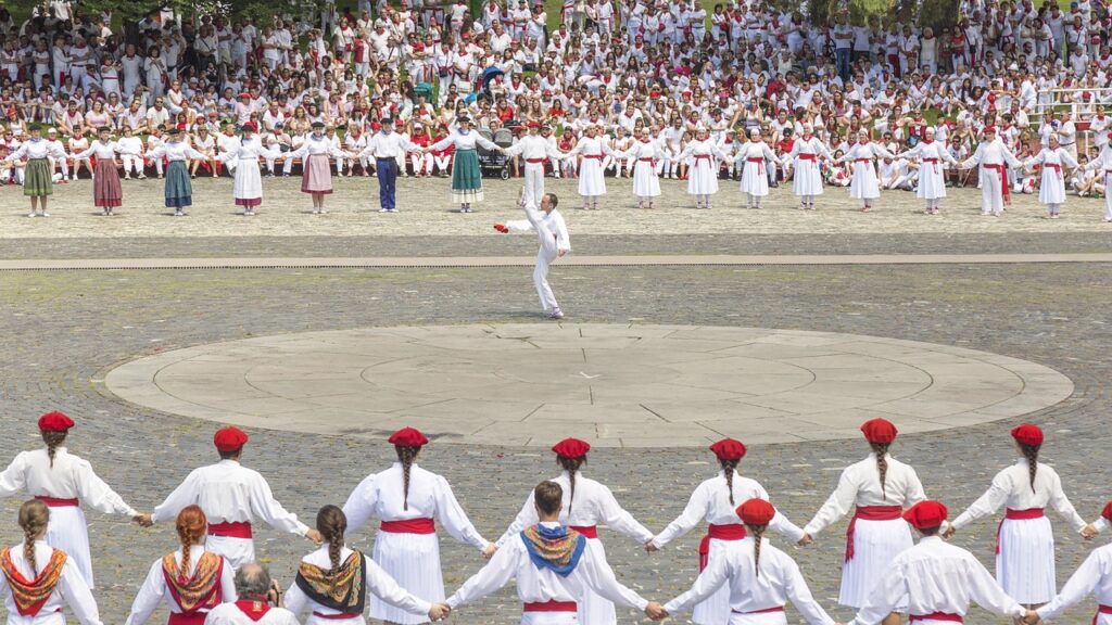 sanfermín, sanfermines, vivasanfermin, gorasanfermin, sanferminfestival, festival of san fermin, post office, estafeta street, running of the bulls, running with the bulls, bullrun, bullruning, bucket list, bucketlist, hemingway, pamplona, navarre, iruña, iruna, festival, folklore, pamplona, pamplona, pamplona, pamplona, pamplona